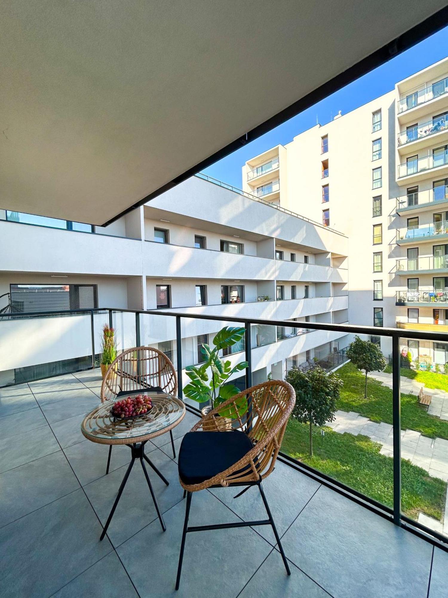 Lumina Stylish 3-Room Apart With Balcony วูดช์ ภายนอก รูปภาพ