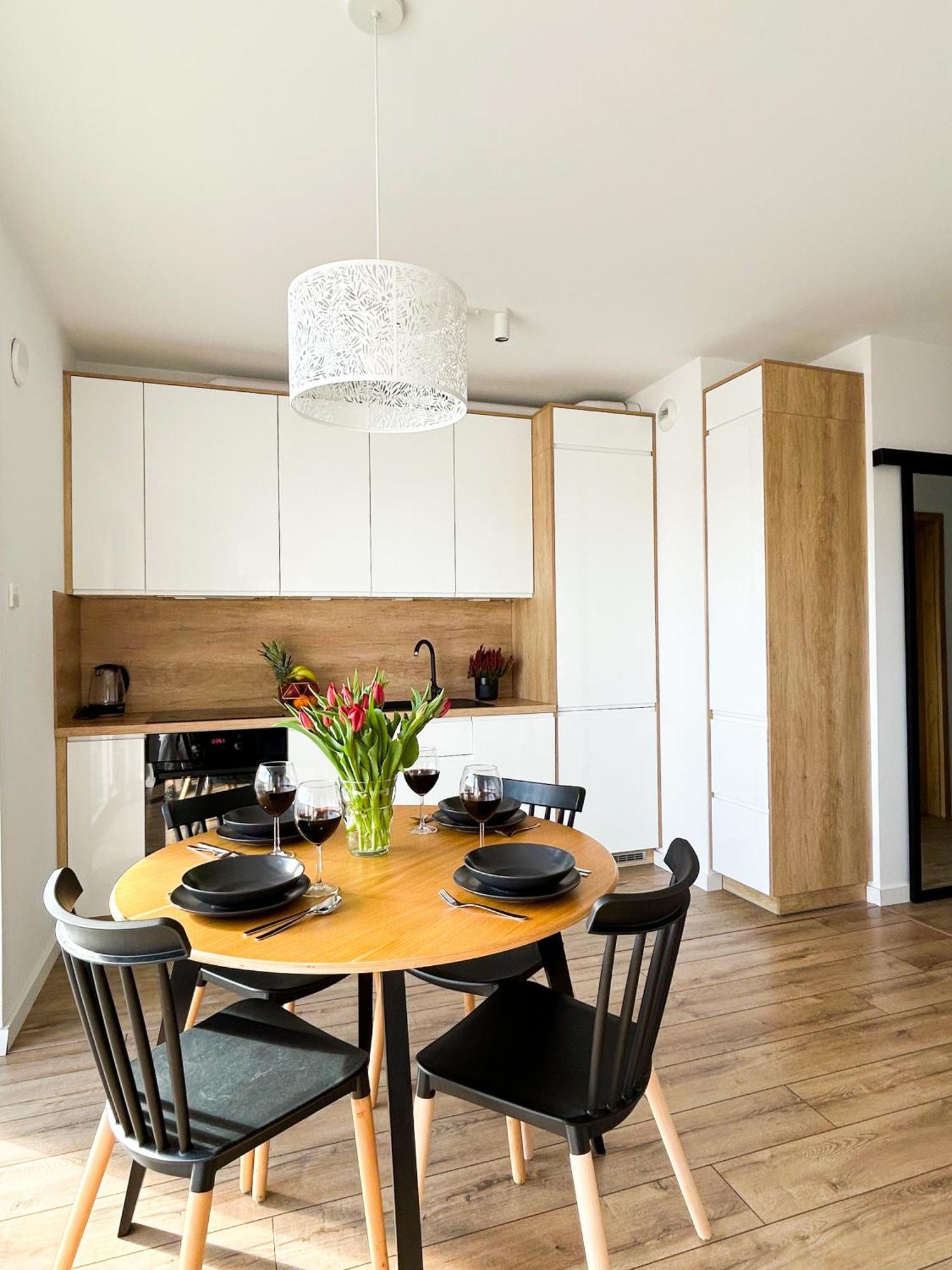 Lumina Stylish 3-Room Apart With Balcony วูดช์ ภายนอก รูปภาพ