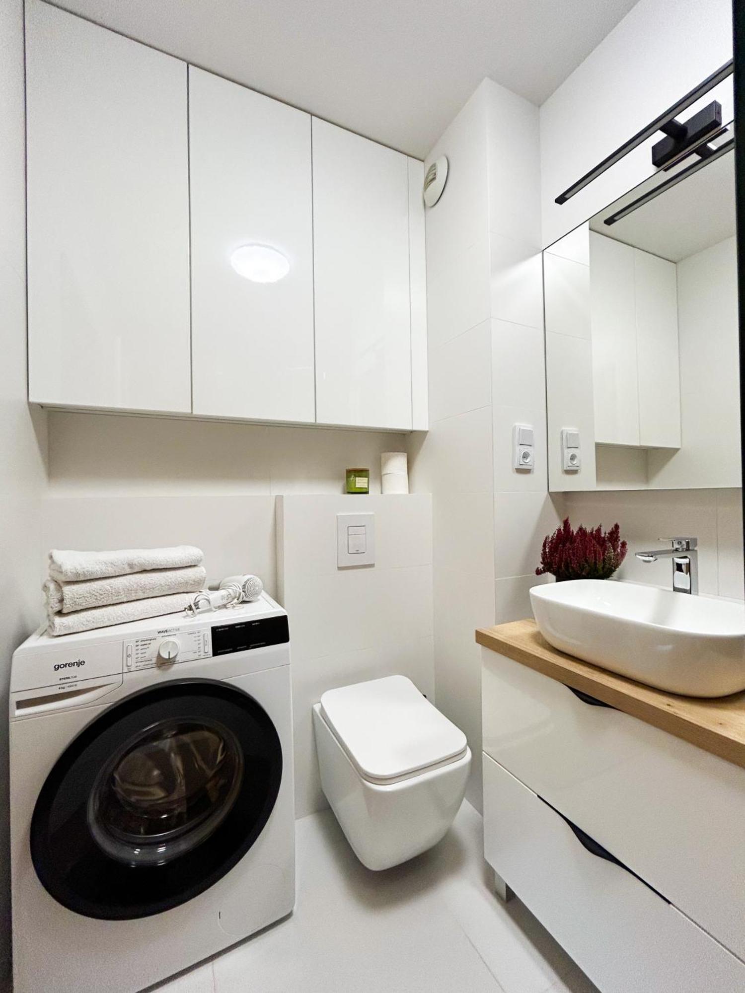 Lumina Stylish 3-Room Apart With Balcony วูดช์ ภายนอก รูปภาพ